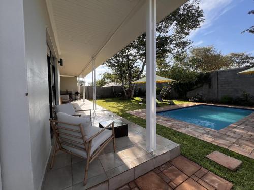 Victoria Falls Villa - 2274