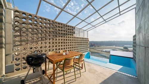 Taean Oaten Pool Villa in Anmyeon-eup