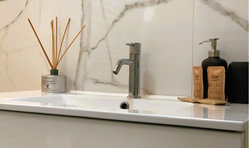 Goose Apartments' Cozy flat at groundfloor - Tap to explore photos