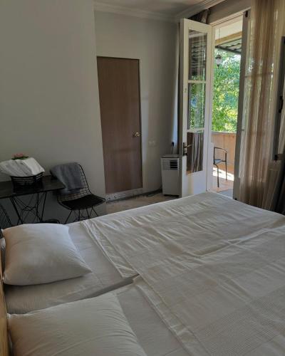 View Racha – Ambrolauri, ME