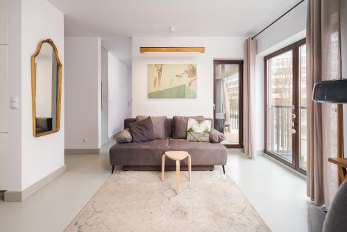 Tolkiena Charming Apartment by BookingHost, Warsaw