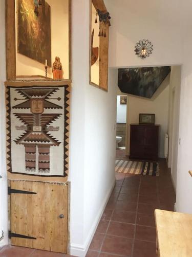 مدخل, Secret Mountain Hideaway in لانبرس