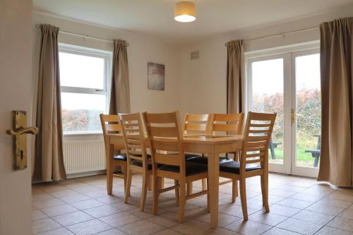 Facilities, Doolin Village Lodges in Teergonean