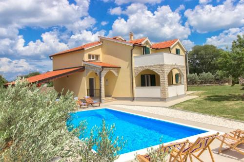 Bejárat, House Brist in Drinovci