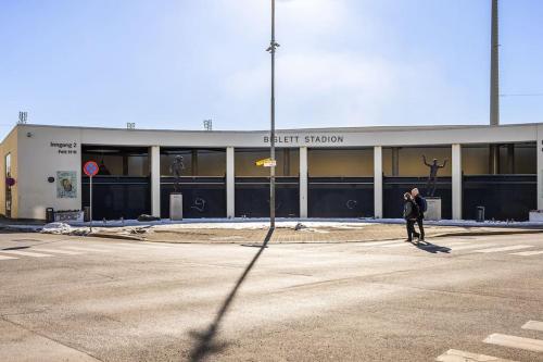 STYLISH - WORK FROM HOME - COZY - FAST WiFi