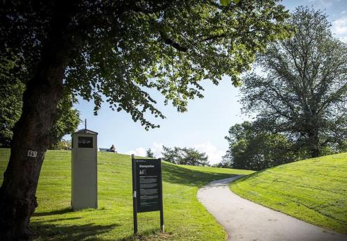 STYLISH - WORK FROM HOME - COZY - FAST WiFi