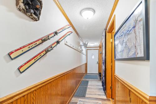 Facilities, ML184 1st Floor No Elevator EZ Gated Parking WiFi in Snowshoe (WV)