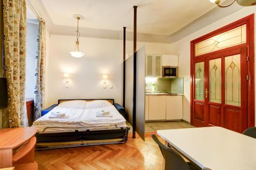 One-Bedroom Apartment image 10