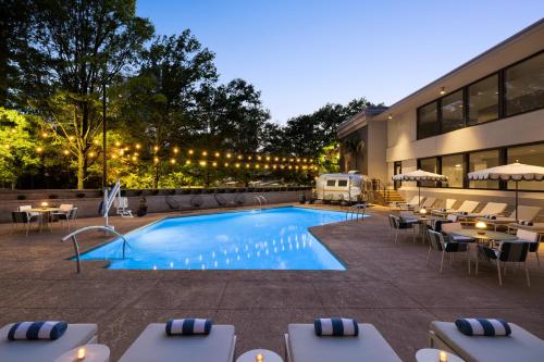 Úszómedence, The American Hotel Atlanta Downtown, Tapestry Collection by Hilton near Underground Atlanta