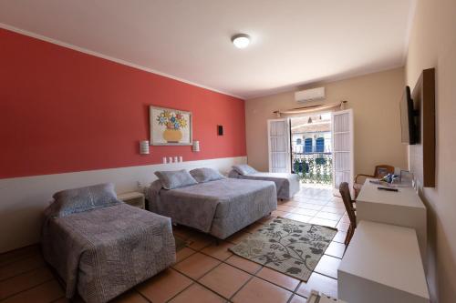 Quadruple Room image 5
