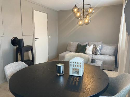 Johaug gård (Johaug gard) in ออส