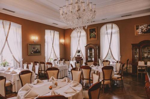 Ресторан, Palac Zelechow Spa & Wellness in Крупа