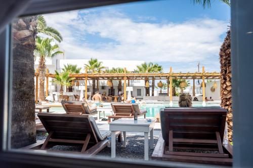 مسبح, فندق ميديترينيان وايت (Mediterranean White Hotel) in مونوليثوس