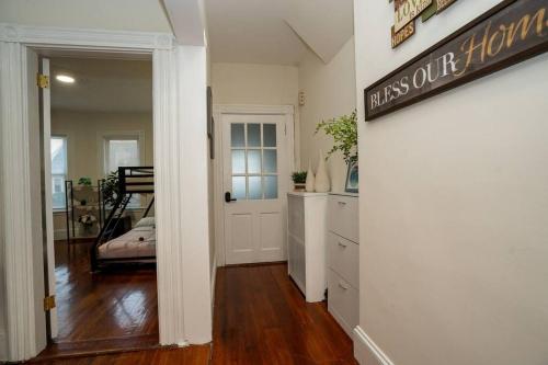8 Peaceful, Bright apt 3br close to Milton center in Quincy (MA)