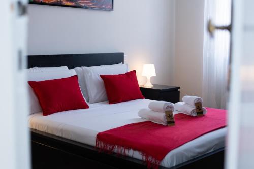  3 Esclusive Suite in Centro Città con Balcone, Parcheggio Pubblico a 500m in Pescara