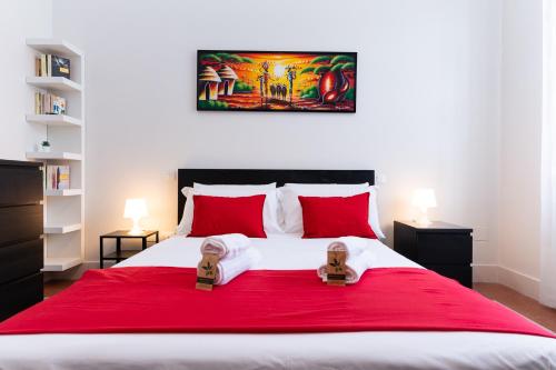  3 Suite in Centro con Balcone a 450 m dal Mare, Parcheggio Pubblico, Ferienwohnung in Pescara