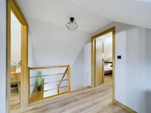 ApartamentySnu, Dom na Przedmieściu
