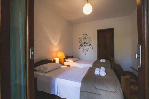 2 twin beds