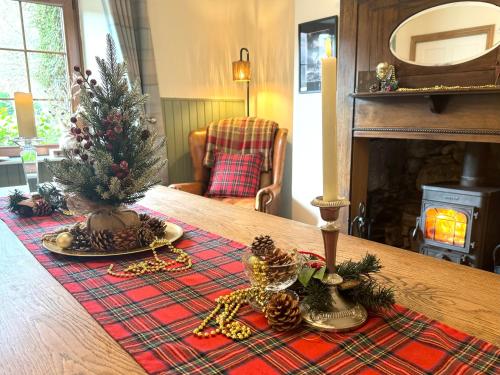 Rosemount Cottage TWO - Highland Cottage in Gorstan
