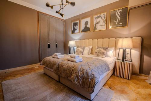 Superbe Duplex au coeur de Marrakech Hivernage - Tap to explore photos