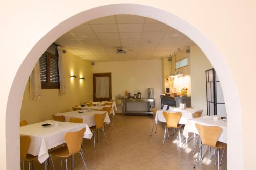 Ēdiens un dzērieni, Hotel Mayno in Pastrana