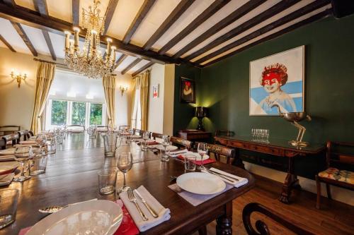 Hill House Norfolk in Saxlingham Thorpe