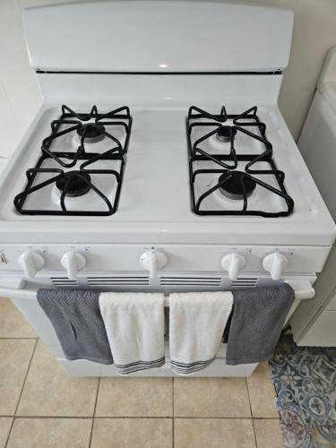 Stylish 3BR Villa Near Beaches & Downtown Entertainment in West Palm Beach, USA