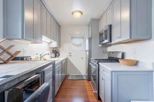 Sawtelle Serenity- Modern Comfort, Los Angeles (fotografie 3)