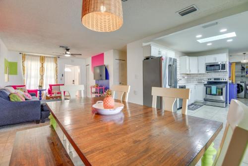 4 Mi to Riverwalk Bradenton Home with Game Room in Bradenton, USA