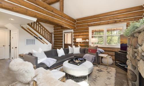 Powder Ridge Cabin Moose Ridge 2 in Gallatin Gateway, Vereinigte Staaten von Amerika