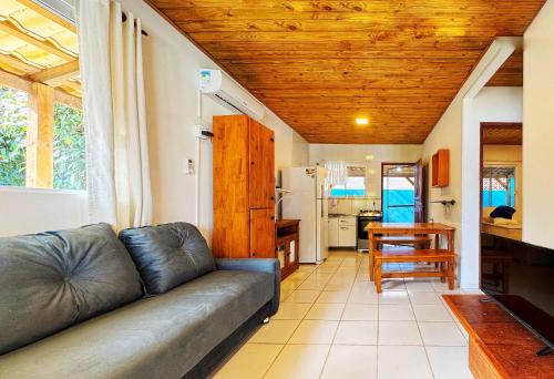 Casa e piscina com muita natureza - MCC216 in São João do Rio Vermelho