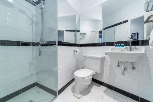 Apartment - Split Level image 4