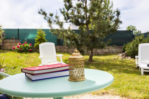 สวน, Escale nature - à 500m du lac de Pont de Salars (Escale nature - a 500m du lac de Pont de Salars) in ปงต์-เดอ-ซาลาร์