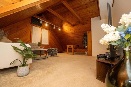 10-Spacious apt 5BR with gym, games room in the attic in ควิลซี (MA)