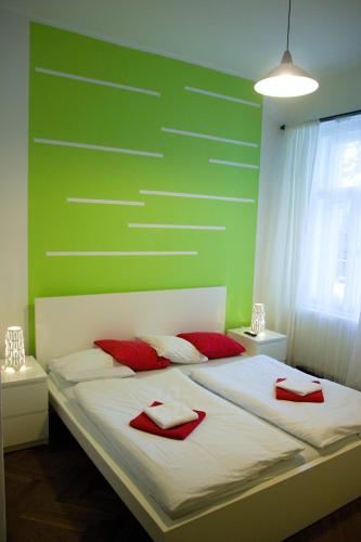 Budget Apartment – Prague, NY