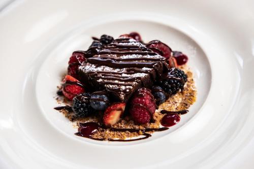 The Norfolk Lodge Hotel - image 13