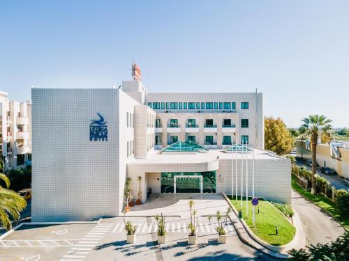 ทัศนียภาพภายนอกโรงแรม, Leziria Parque Hotel in วิลา ฟรองโค เดอ ซีลา
