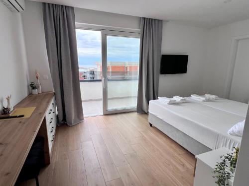 2 bedrooms, 2 beds