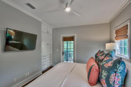 Four-Bedroom Holiday Home image 10