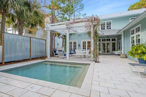 Chalet by the Sea - image 5