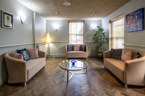 The Monterey Hotel, BW Signature Collection in St. Saviour
