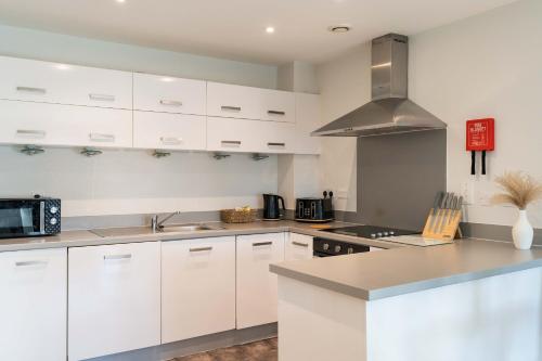 Cotels Centro - CENTRAL LOCATION, PARKING, FIBRE WIFI, SMART TV, FULLY EQUIPPED KITCHEN