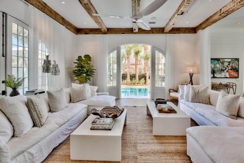 Elysee Retreat, Seacrest