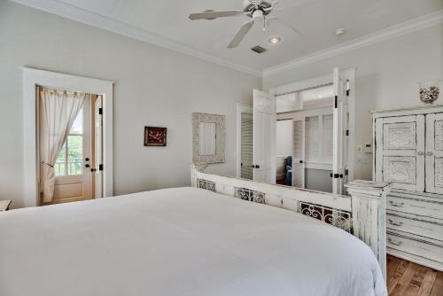 Sylvia's Cottage - image 2