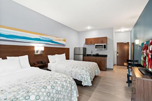 HomeTowne Studios by Red Roof East Lansing - Okemos, Okemos