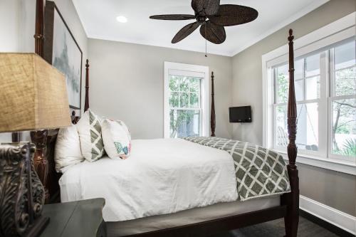 Four-Bedroom Holiday Home image 10