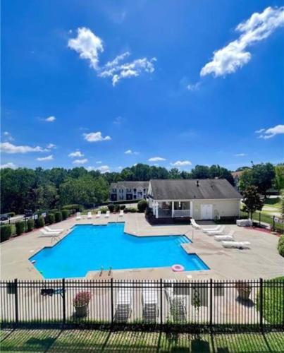Haven Away From Home Ideal For Long Term Stays in Fayetteville, USA