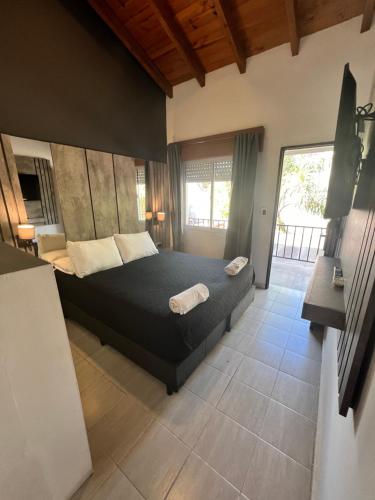 Double Room image 2