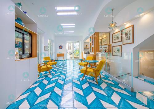 Hol, Hotel Nice in Sorrento