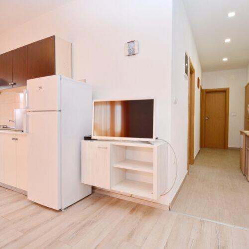 2 bedrooms, 3 beds